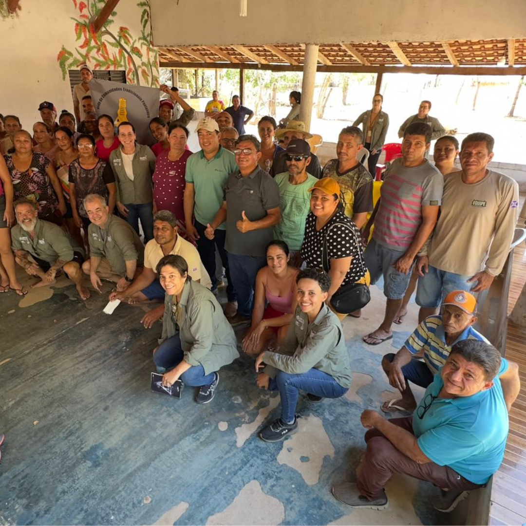 Foto do final da reunião na Comunidade de Estirão Cumprido em Barão de Melgaço, do projeto Travessia Pantaneira.